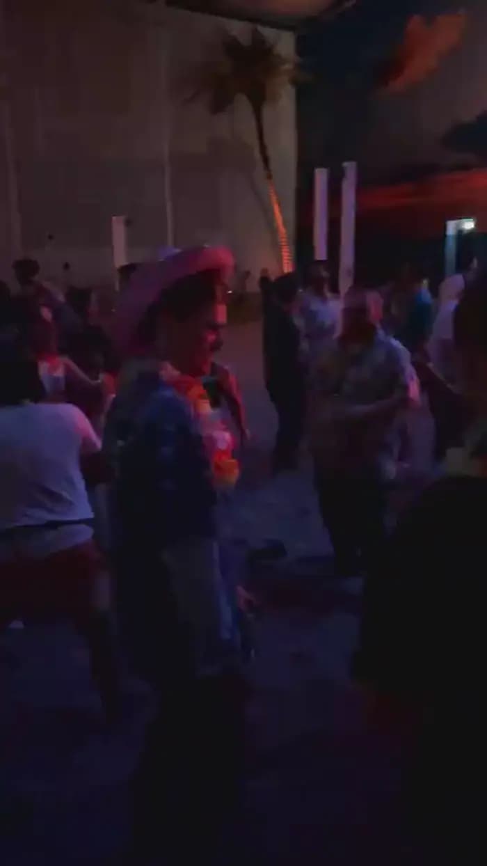 Disco i sanden