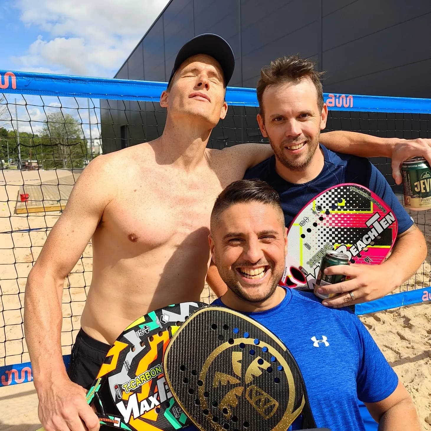 Beachtennis på utebanorna